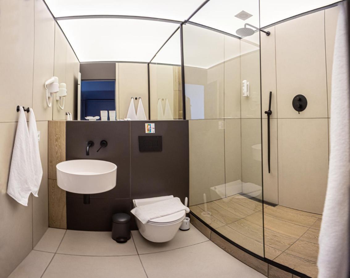 אודסה Sunday Hotel מראה חיצוני תמונה