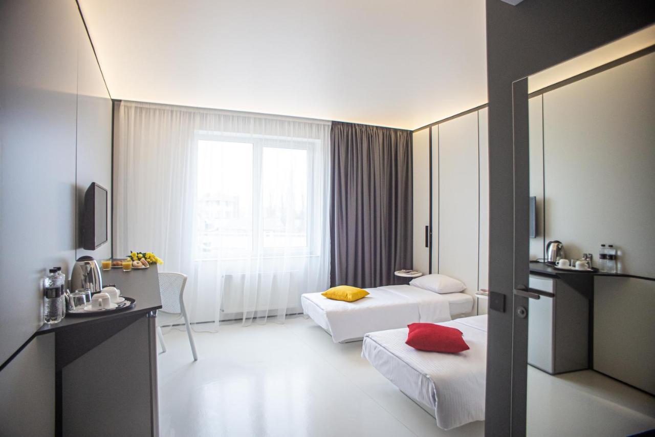 אודסה Sunday Hotel מראה חיצוני תמונה